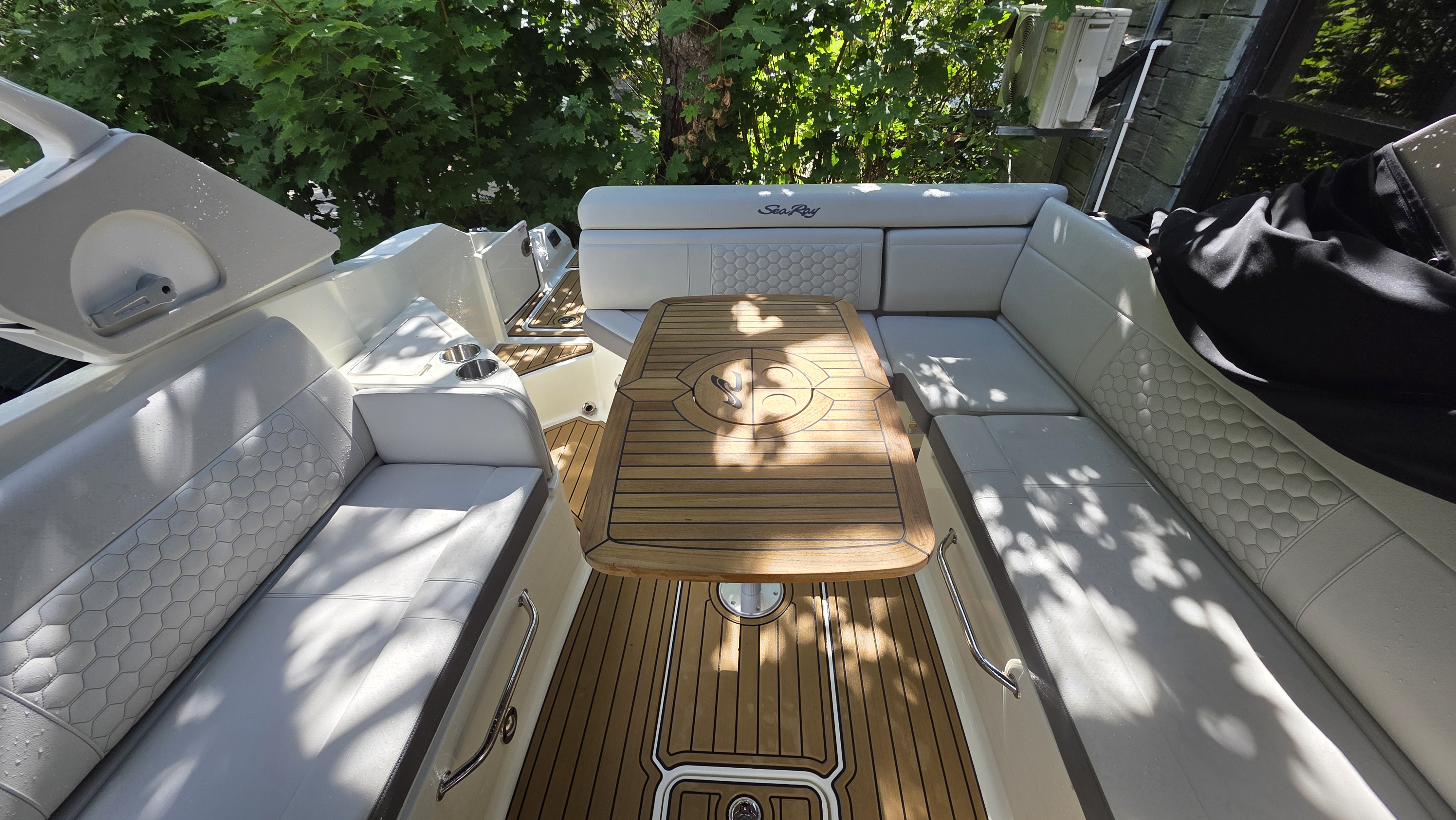 2024 Sea Ray SDX 270 image 4