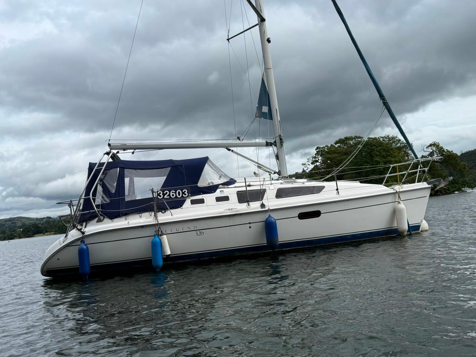 2003 Hunter LEGEND 326 image 2
