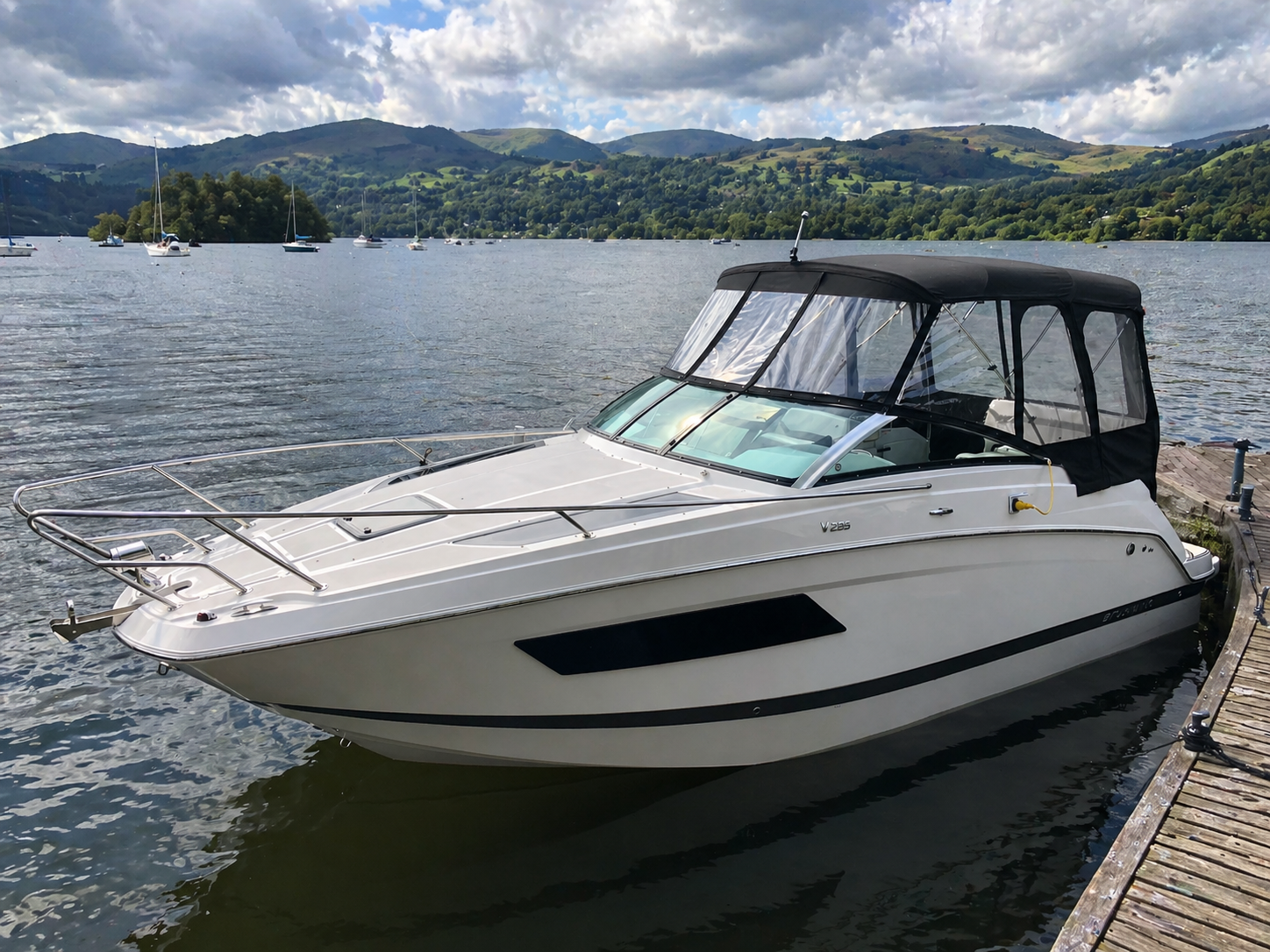2018 Four Winns 255 VISTA image 2