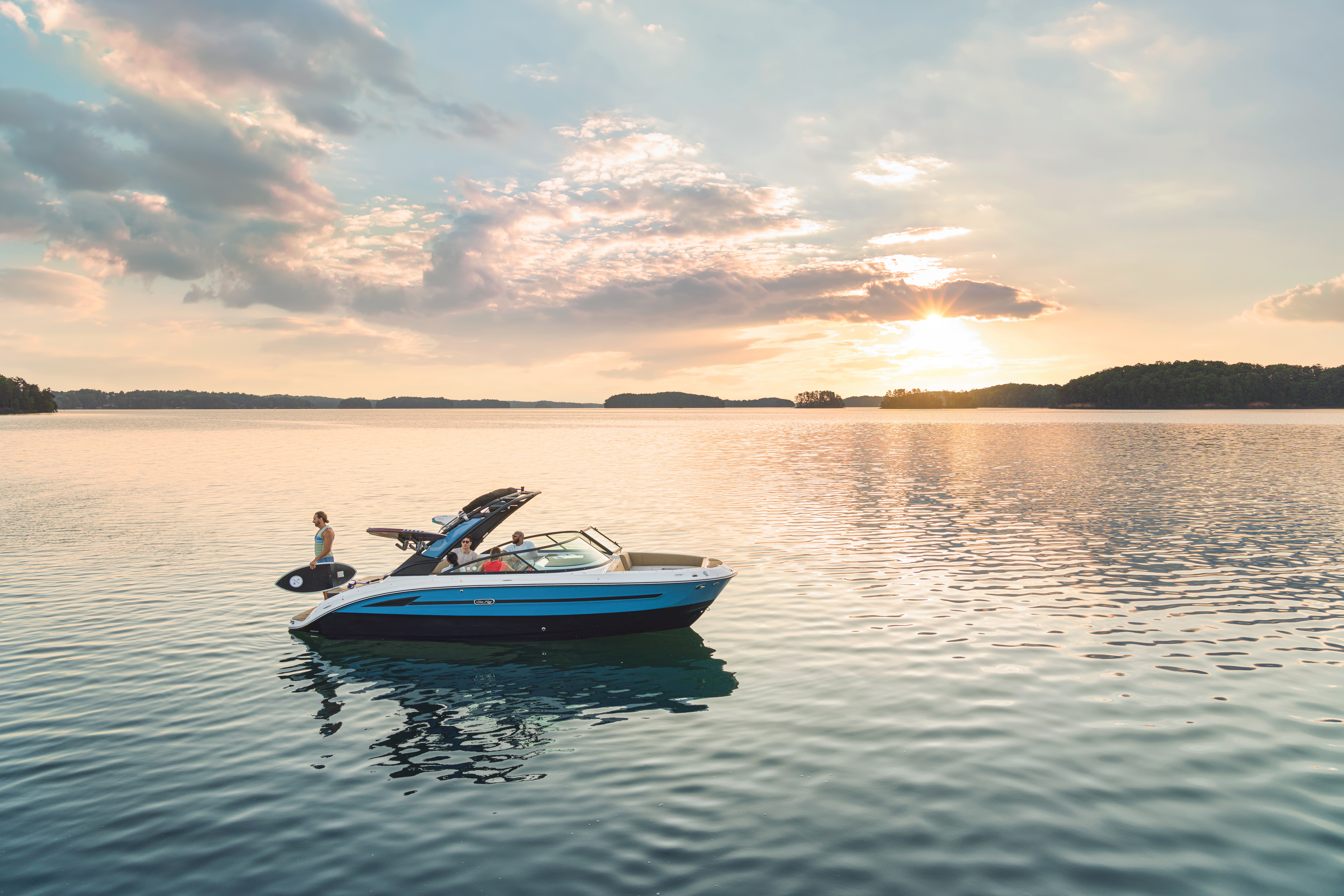 2026 Sea Ray SDX 250 SURF image 2