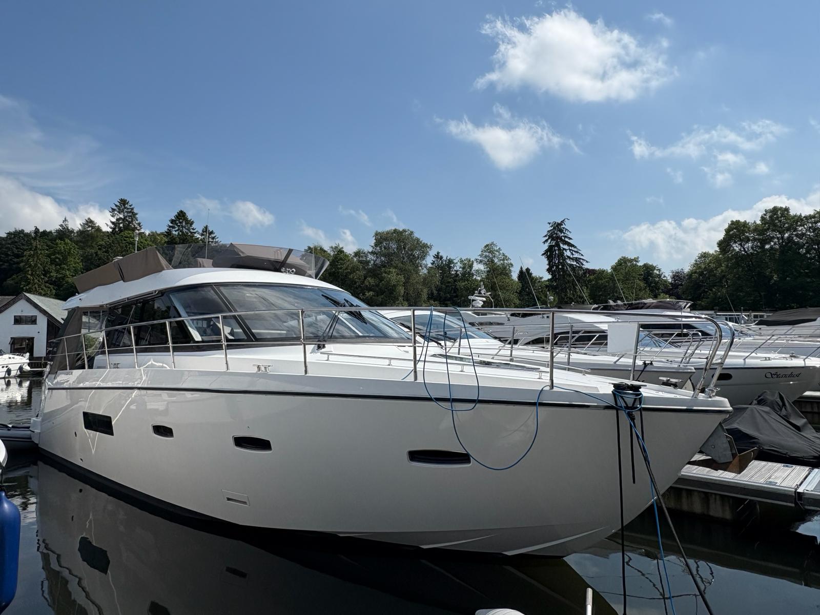 2012 Sealine F42 image 4
