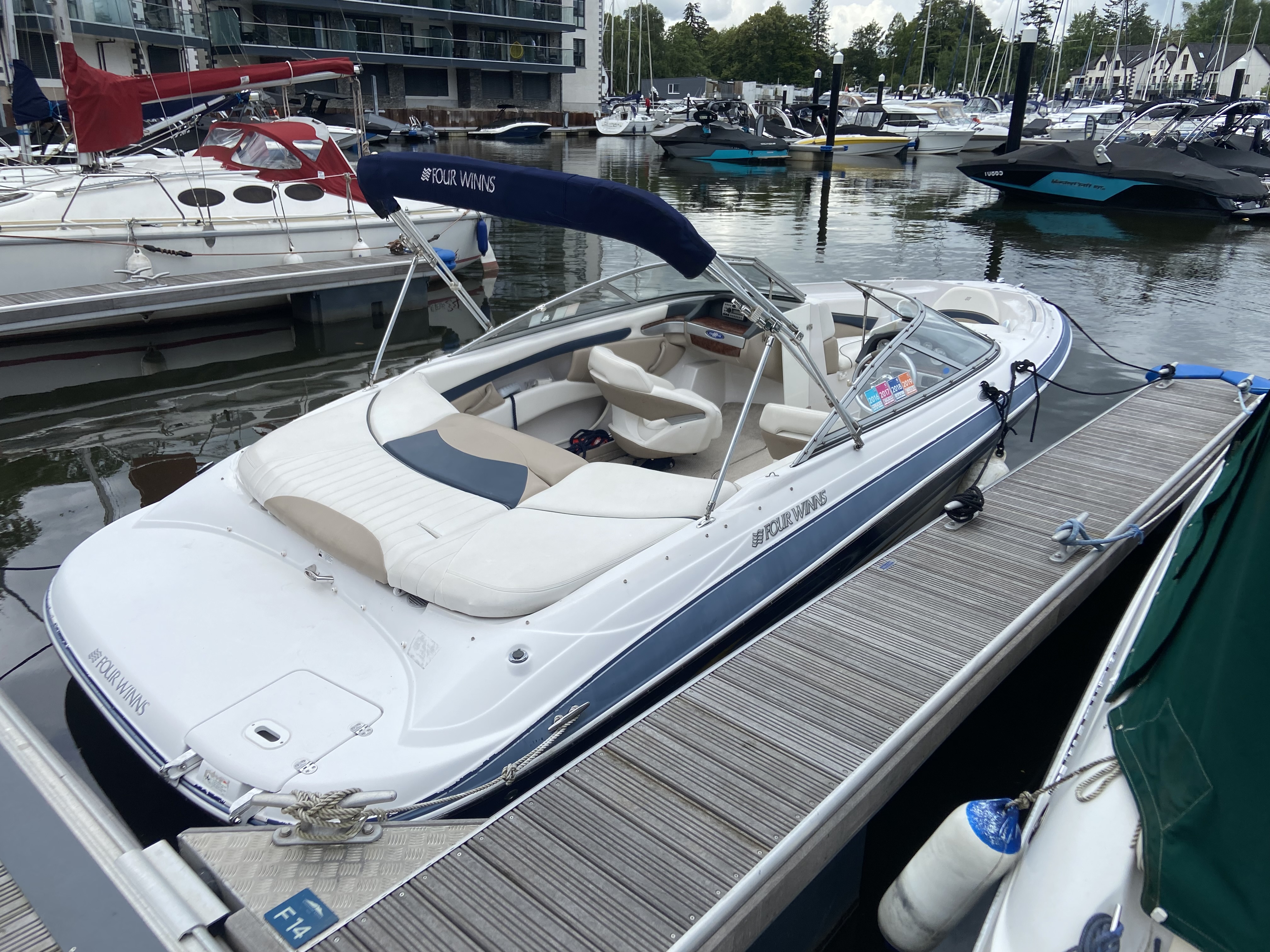 2006 Four Winns H210 image 4