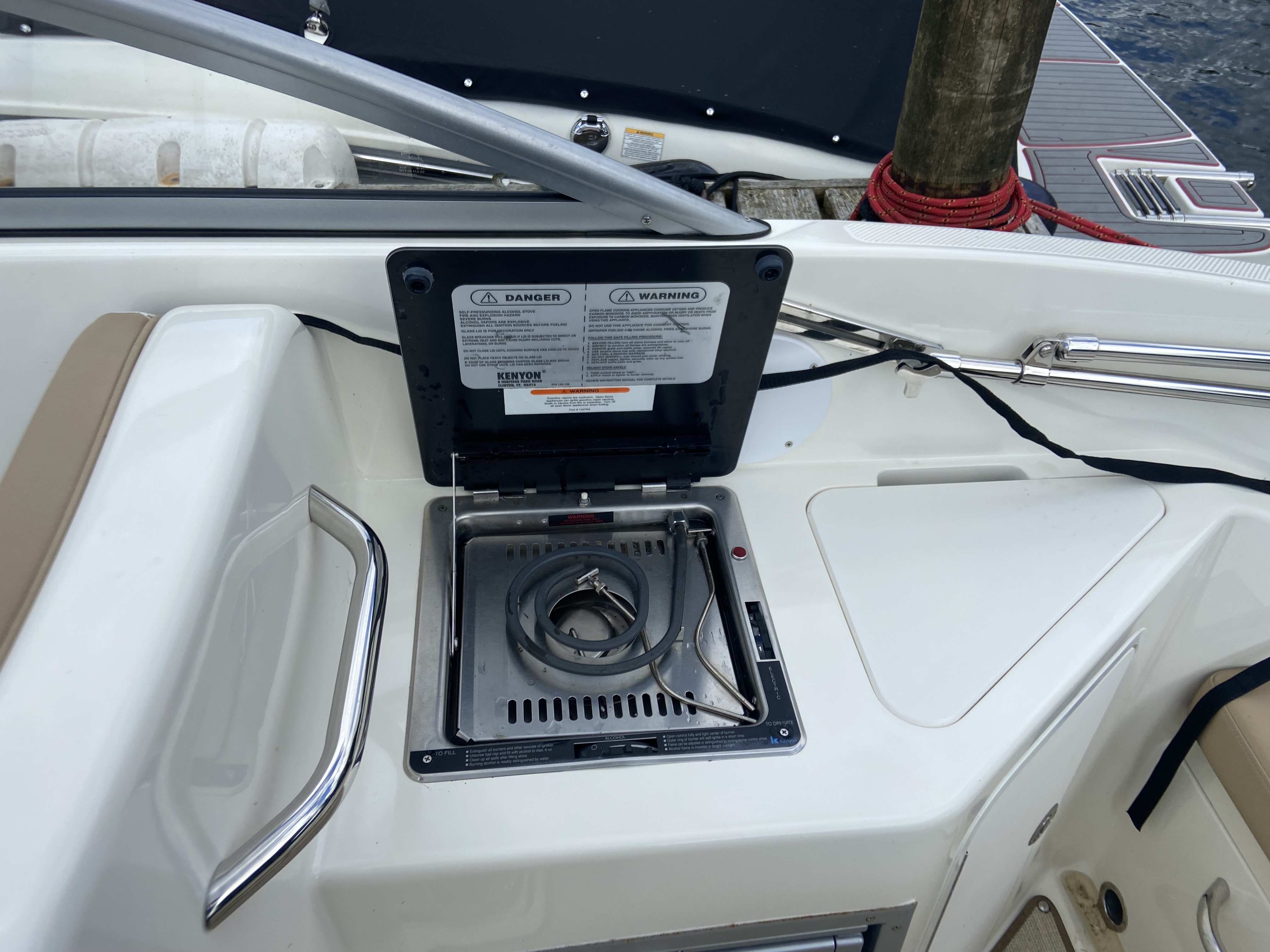 2016 Bayliner 742 CUDDY image 5