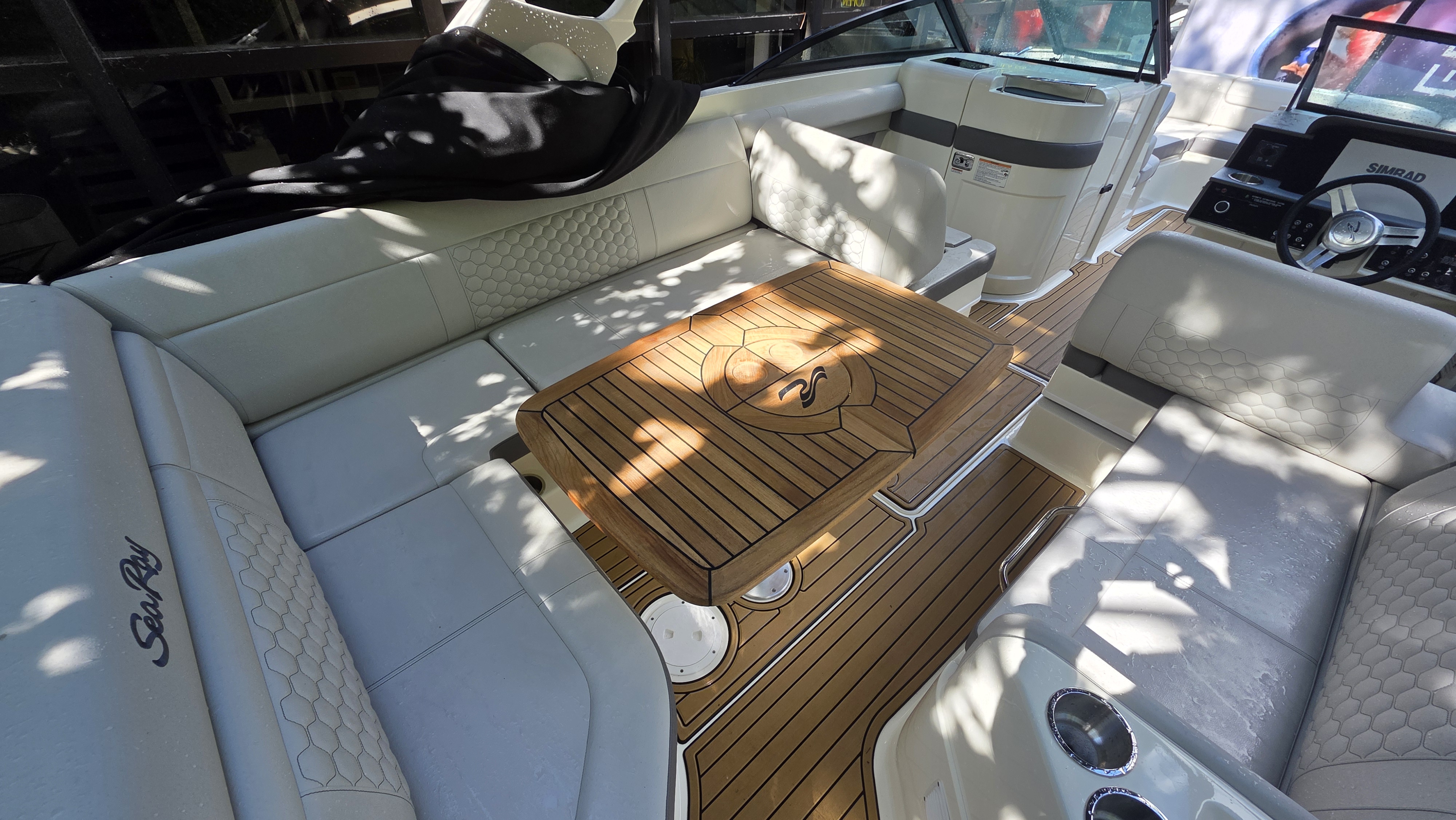 2024 Sea Ray SDX 270 image 5
