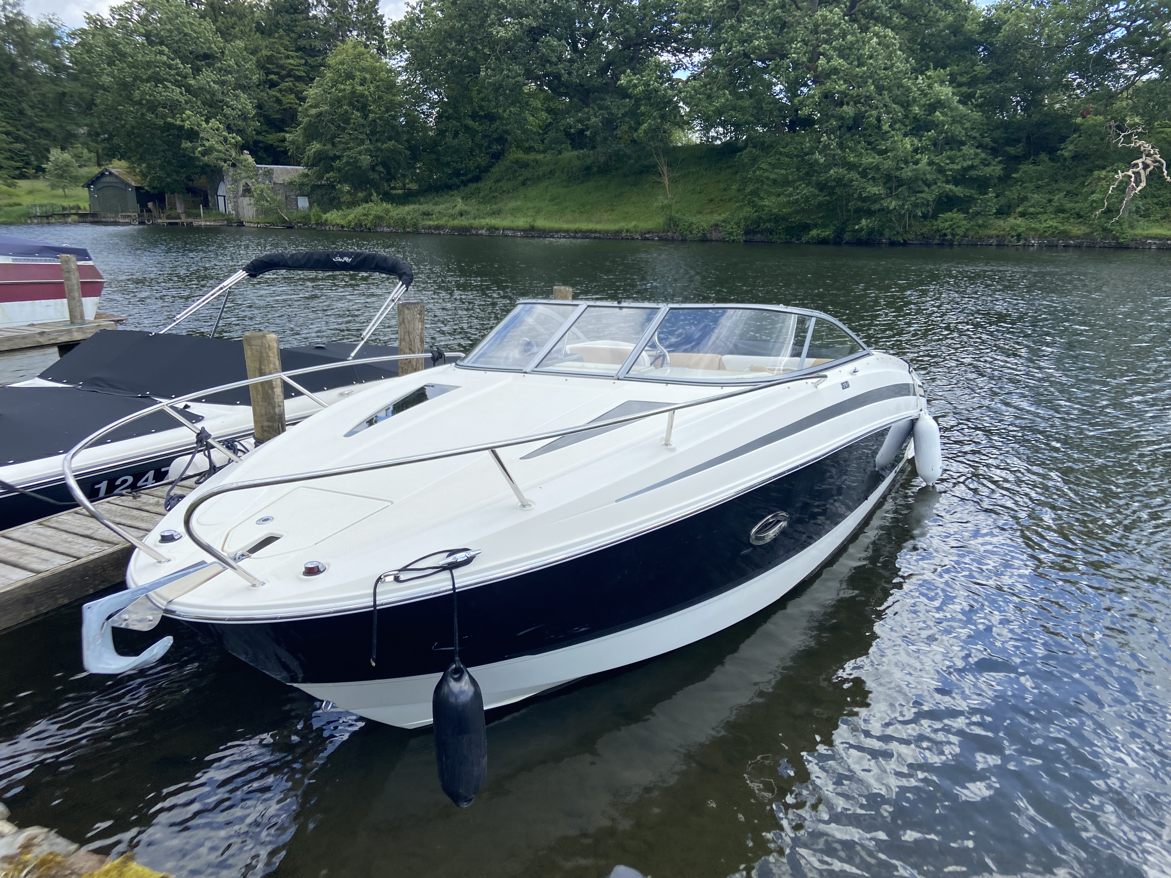 2016 Bayliner 742 CUDDY image 2