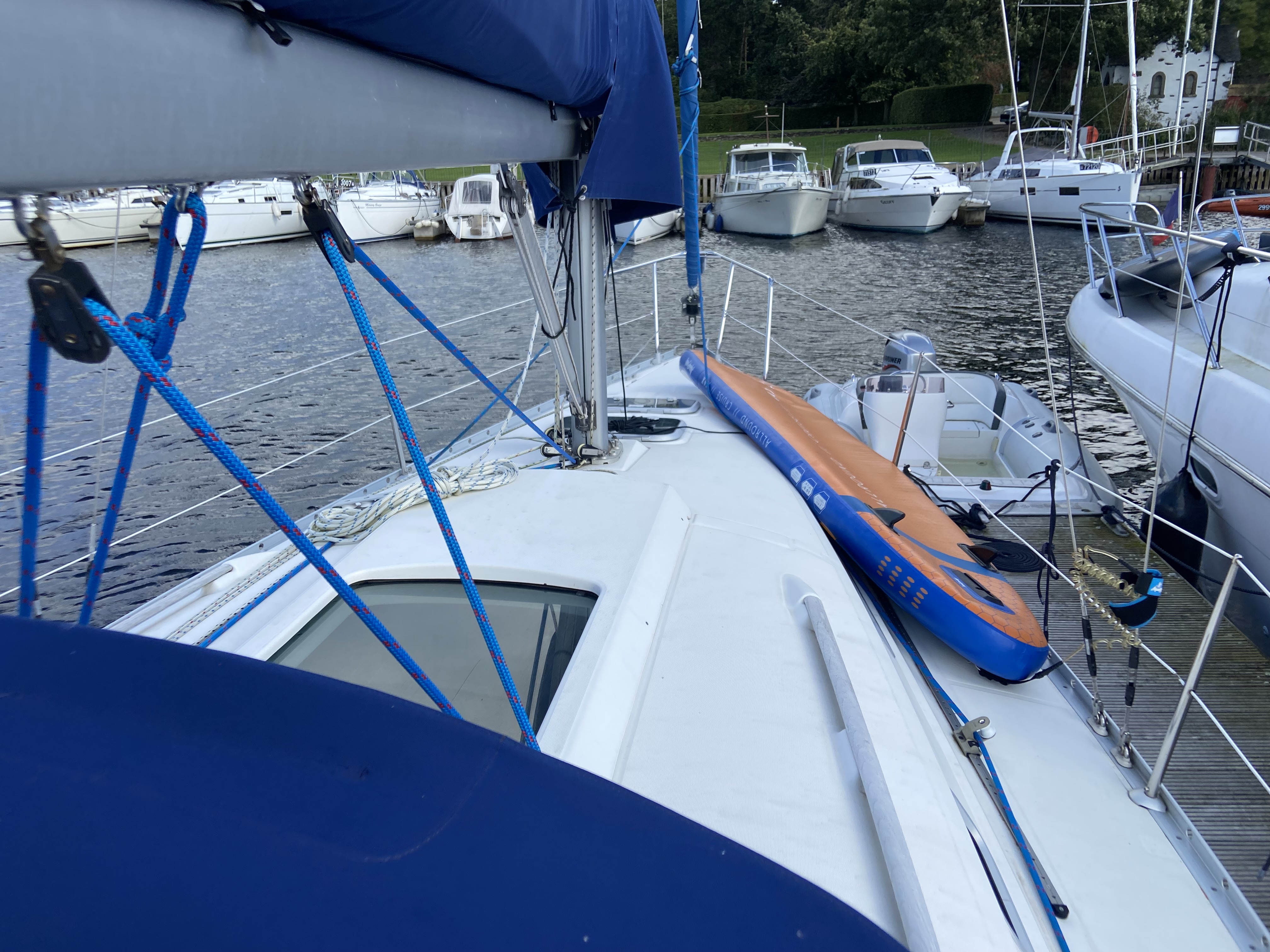 1998 Beneteau OCEANIS 311 image 6