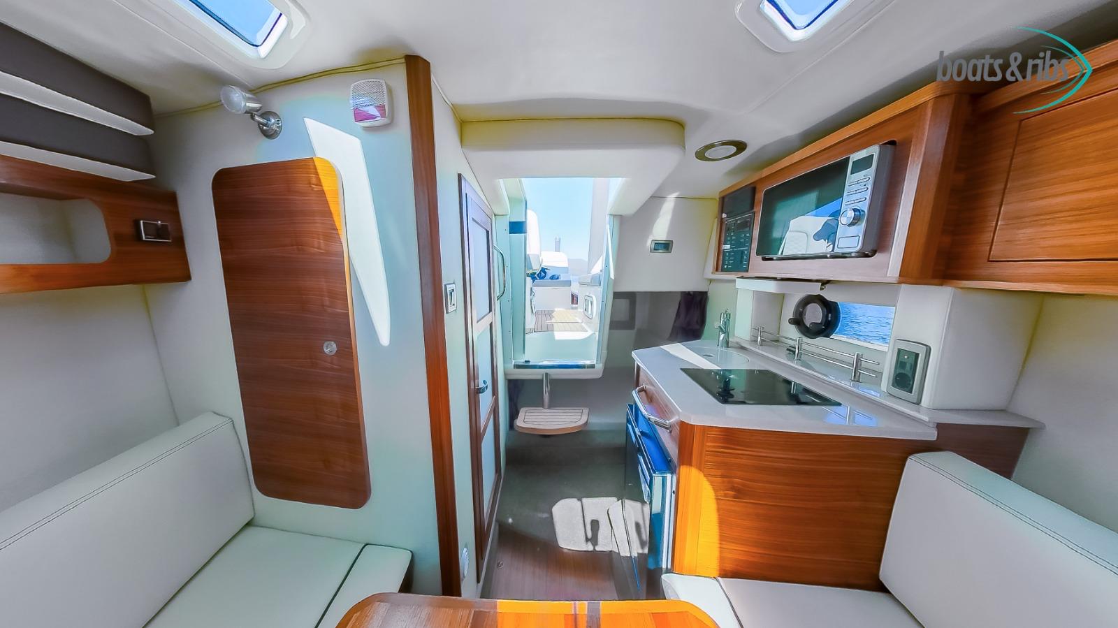 2023 Sea Ray 265 SUNDANCER image 4