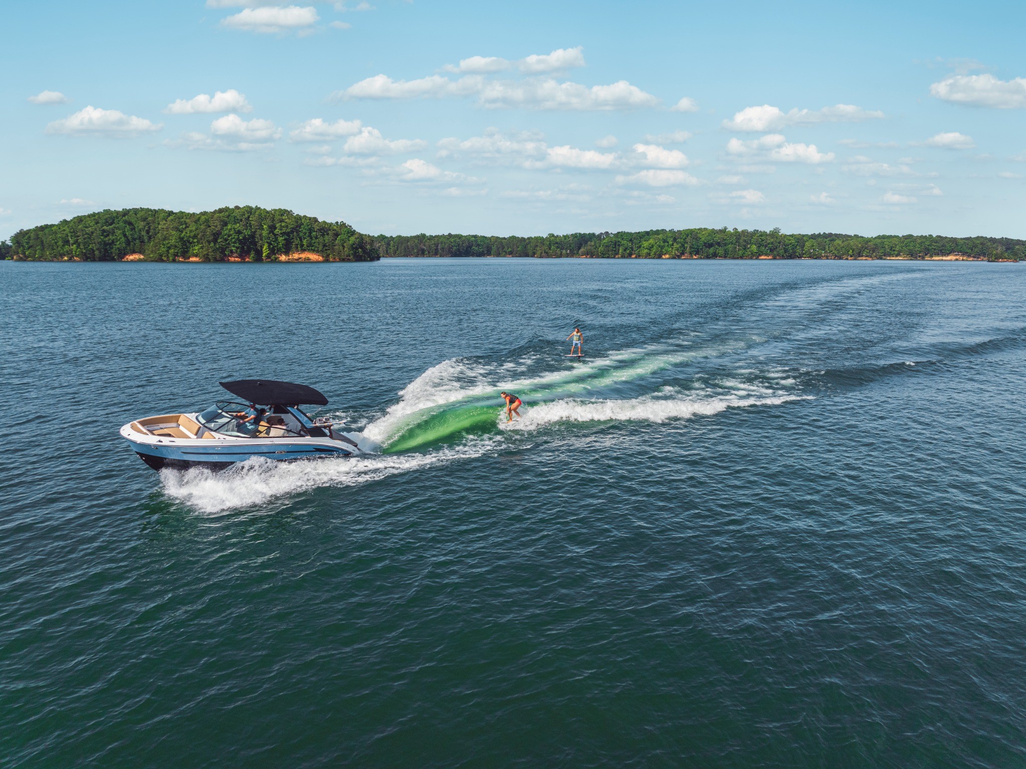 2026 Sea Ray SDX 250 SURF image 3