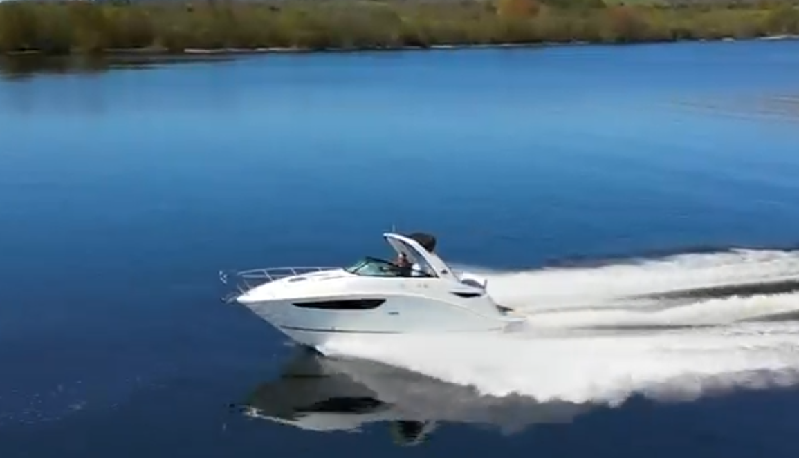 2023 Sea Ray 265 SUNDANCER image 2