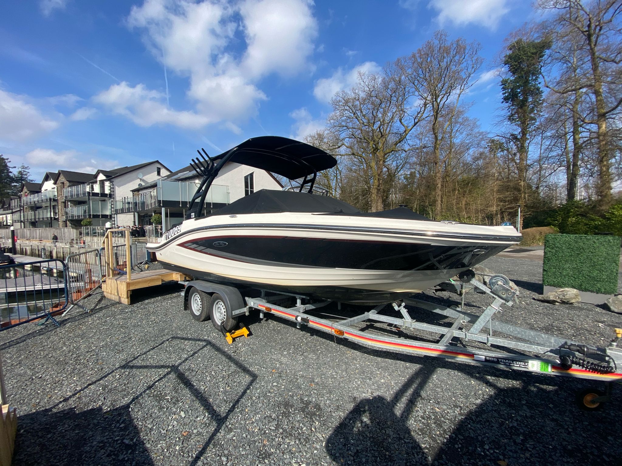 2015 Sea Ray SPX 19E image 2