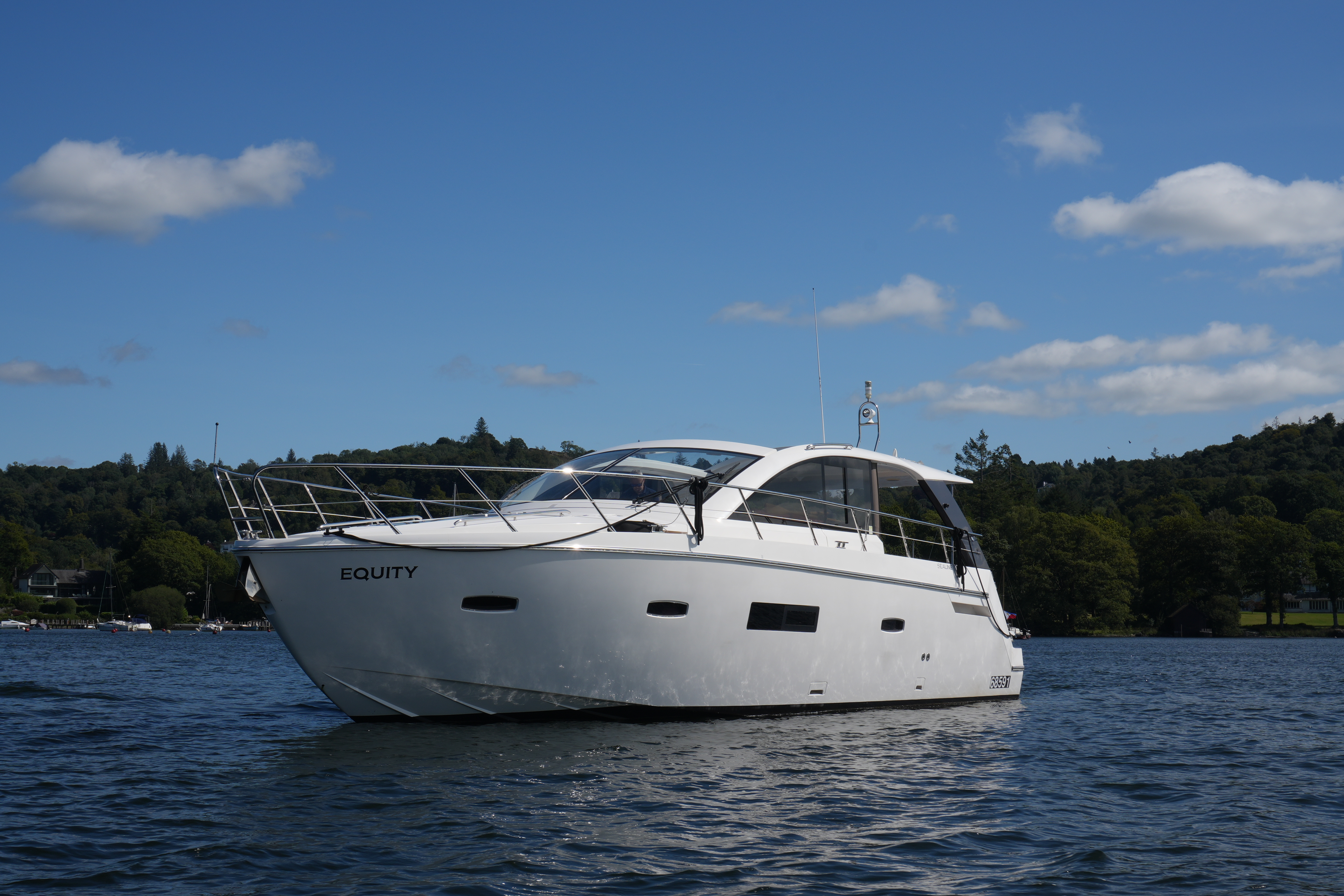 2013 Sealine SC42 image 3