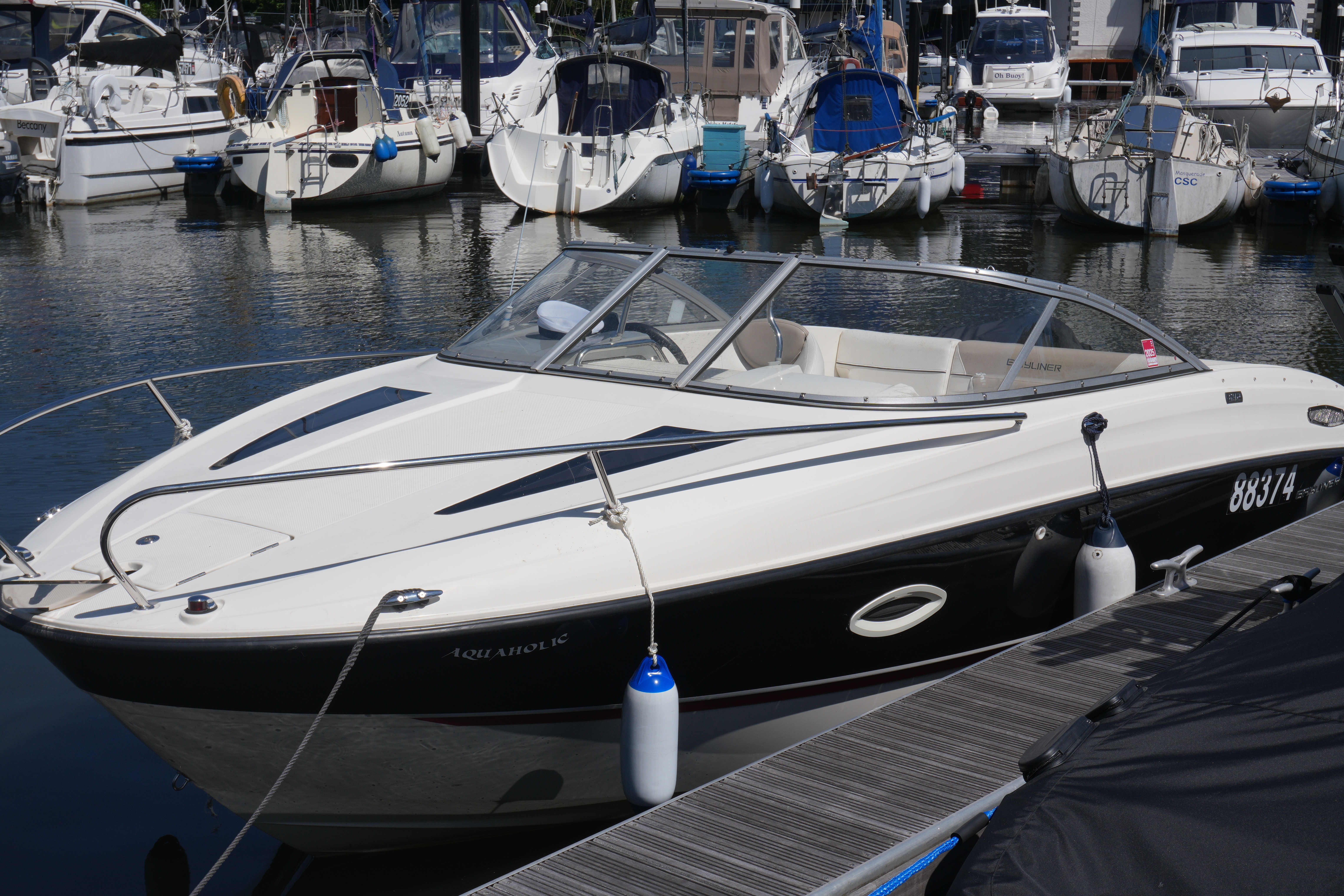 2015 Bayliner 642 OVERNIGHTER image 4
