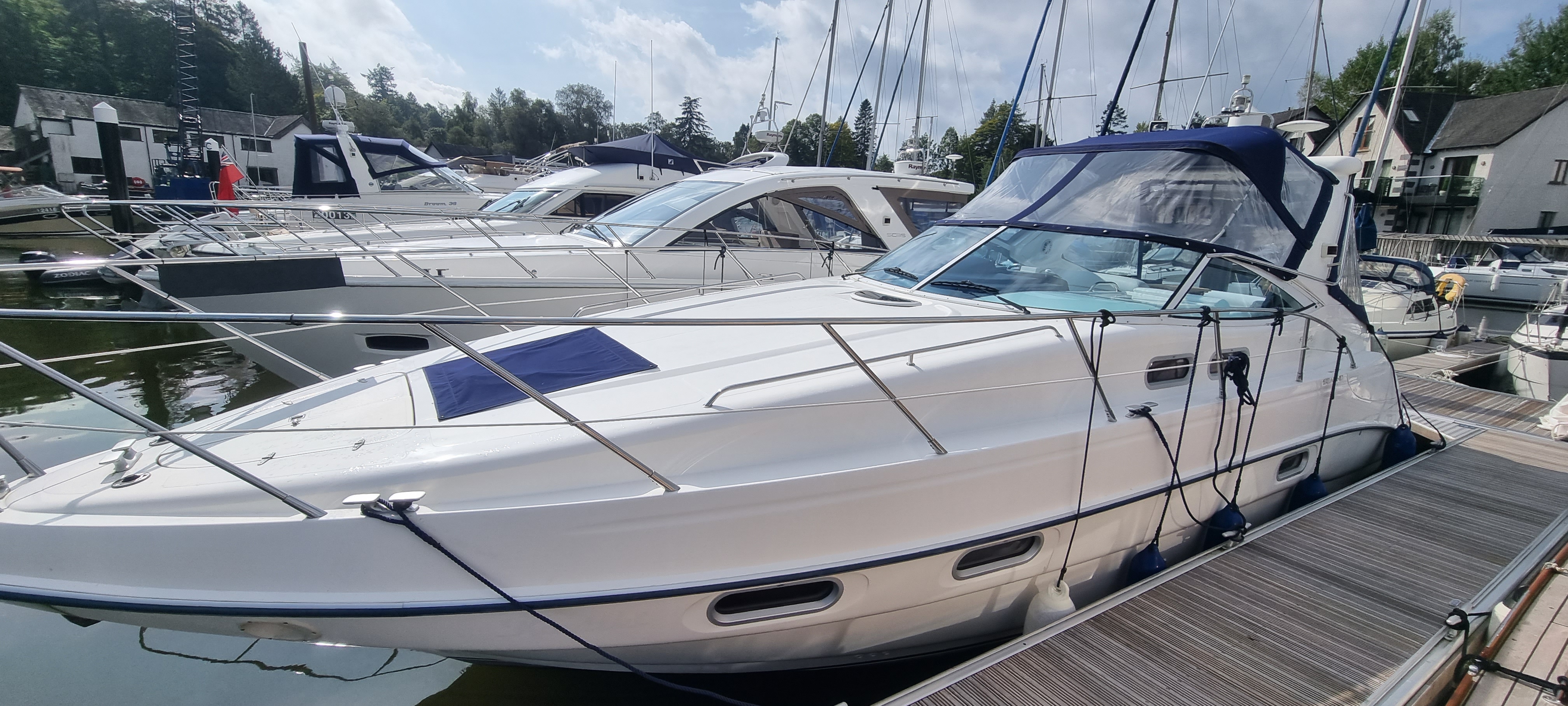 2005 Sealine S34