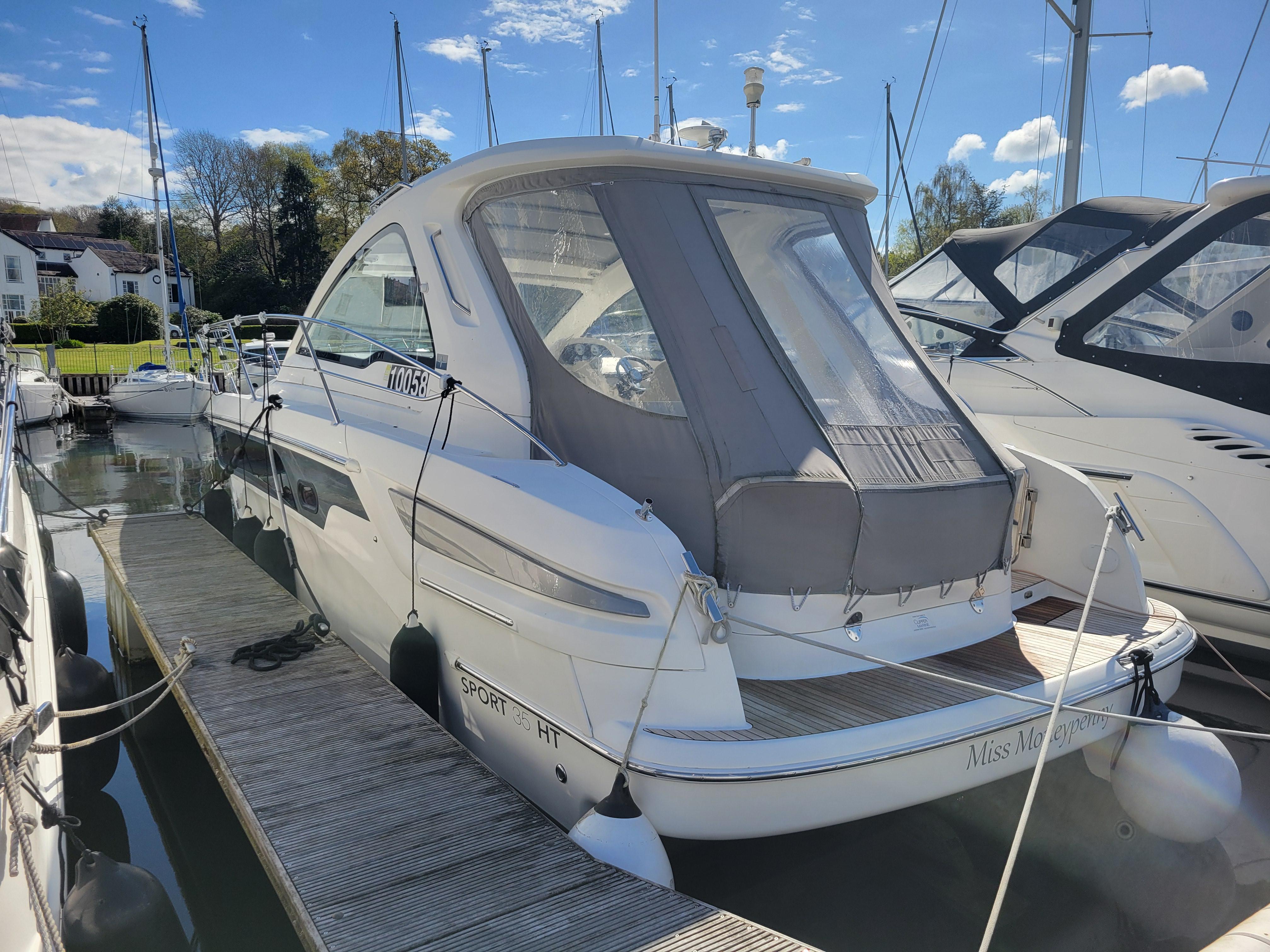 2013 Bavaria 35HT SPORT image 6