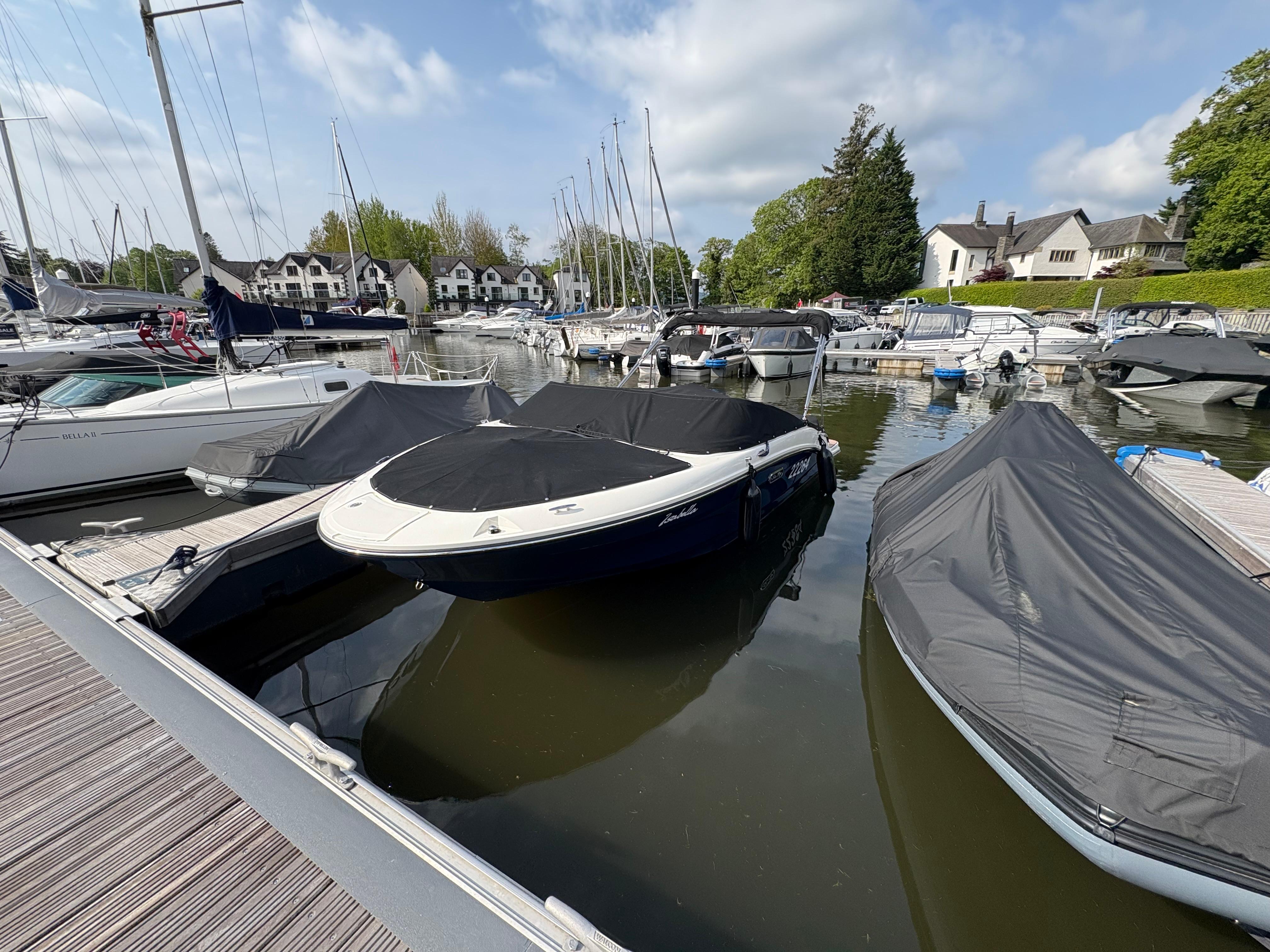 2024 Sea Ray SPX 190