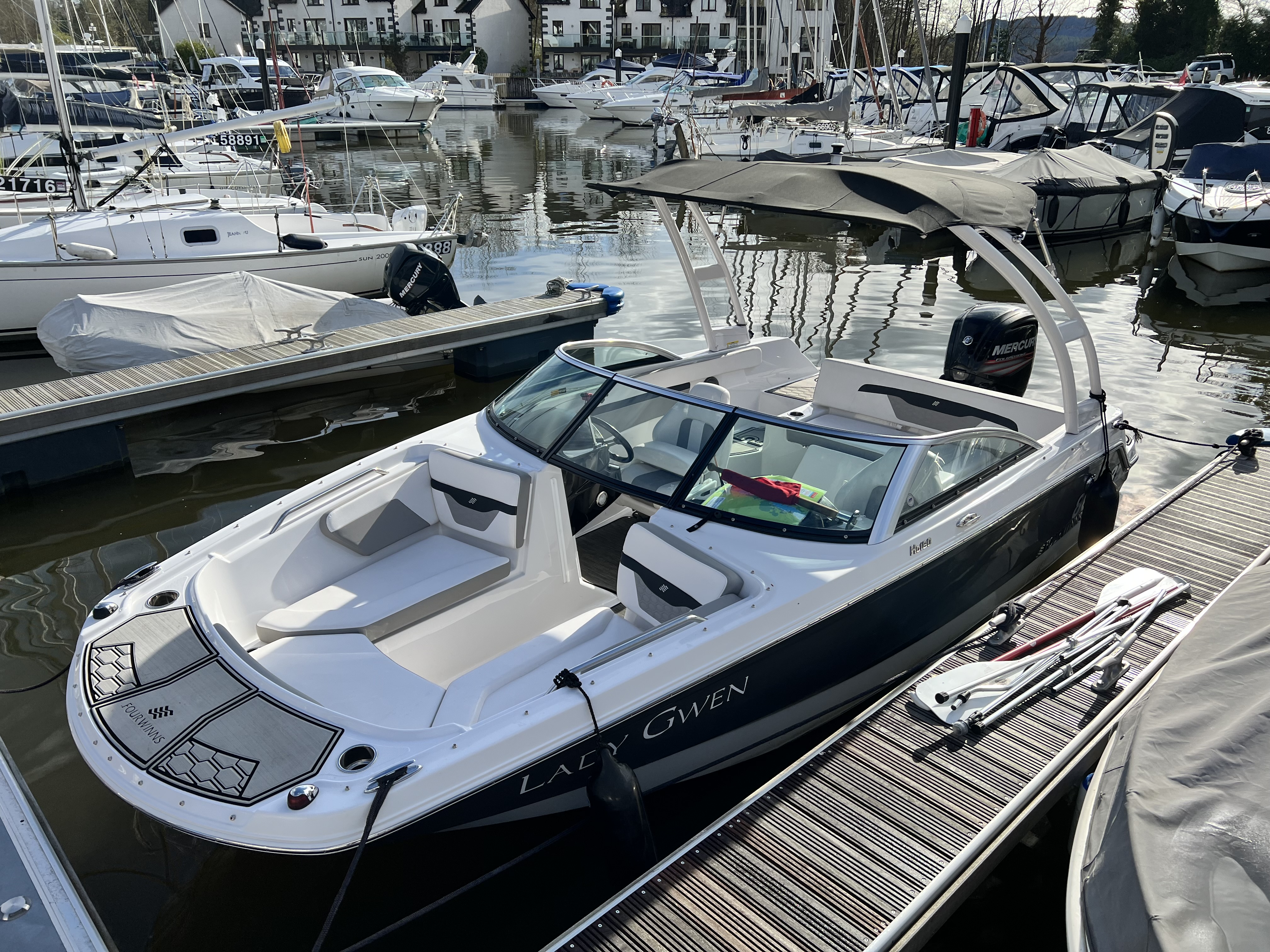 2019 Four Winns HD180 image 4