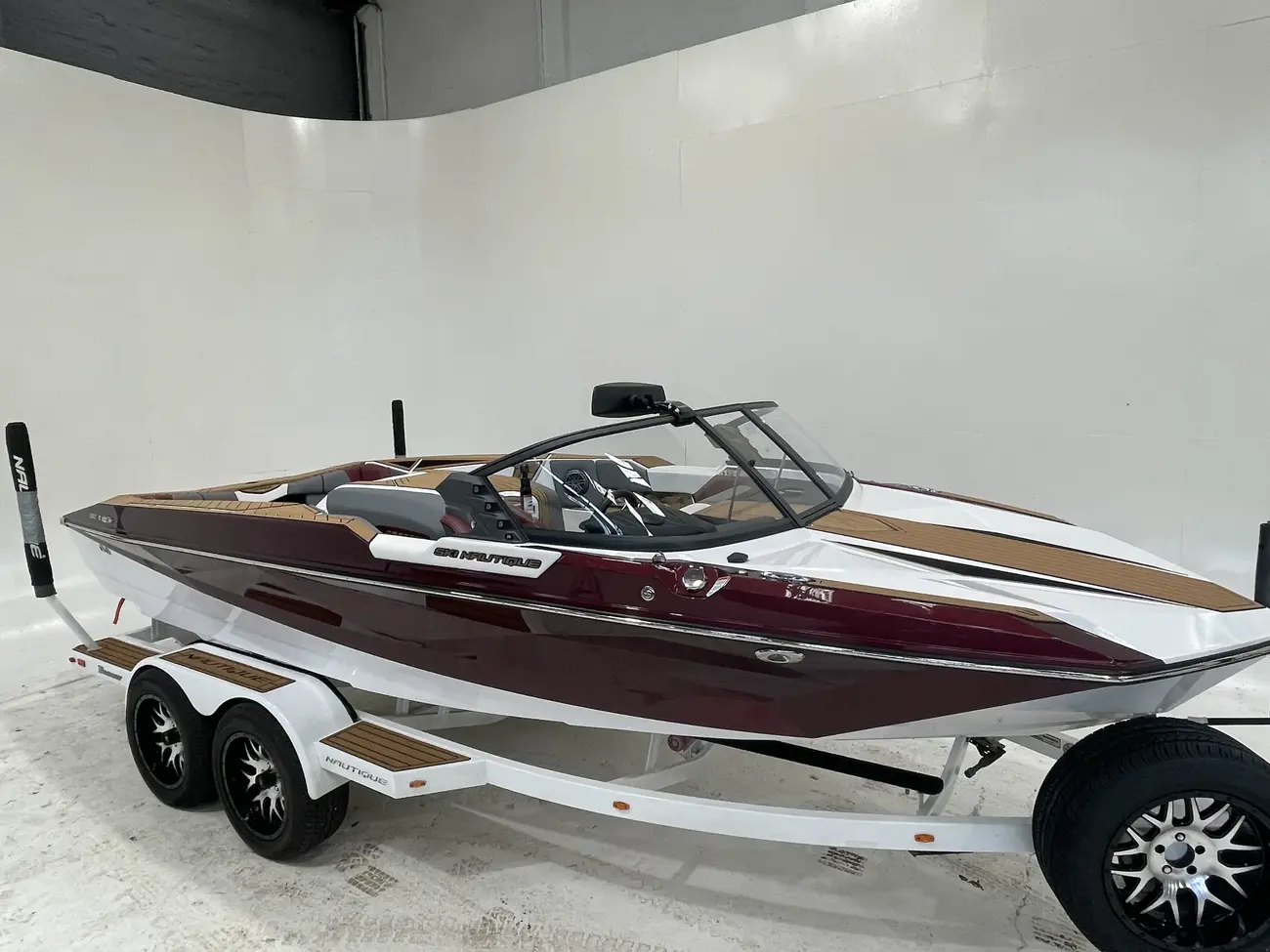Ski Nautique 200