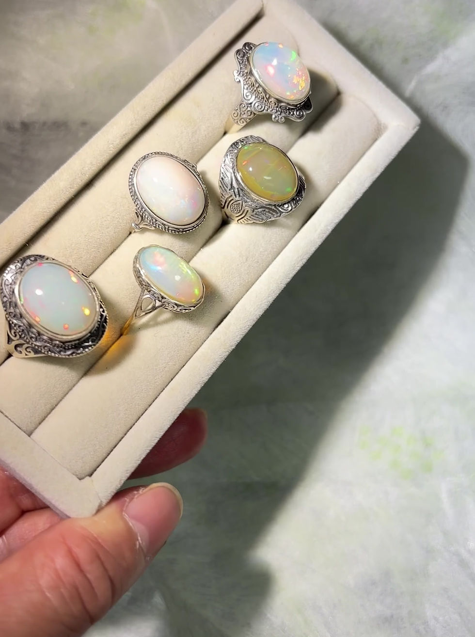 縮圖：炫彩厚重Opal 戒指