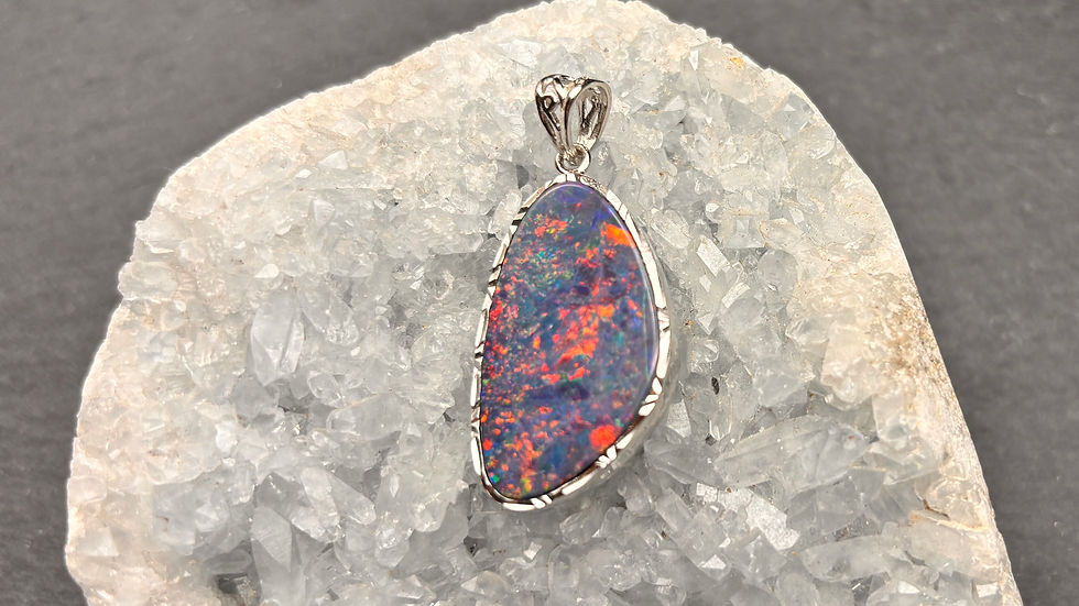 サムネイル： Blue Opal 夢幻藍歐泊