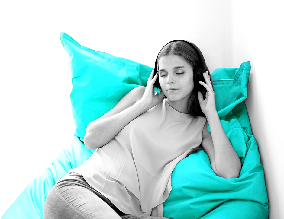 Woman relaxing on beanbag - EventWell and Agiito partnership image