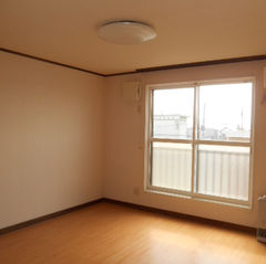 メゾンドヴィル新町　302号室