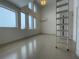 Qlarus(クラリス)202号室