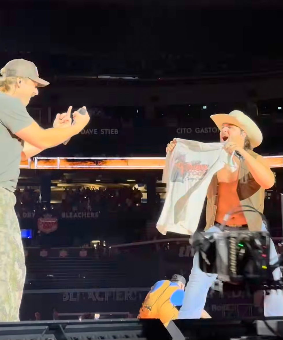 Morgan Wallen middle finger to Charley Crockett