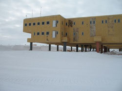 south pole station sip panel 4.jpg