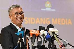 20250414_PEO_MINISTER OF INVESTMENT, TRADE & INDUSTRY_TENGKU DATUK SERI UTAMA ZAFRUL TENGK