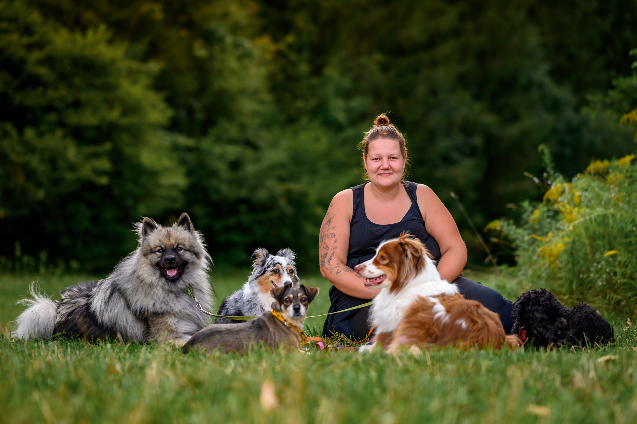 Lisa Jagouz mit ihren Hunden