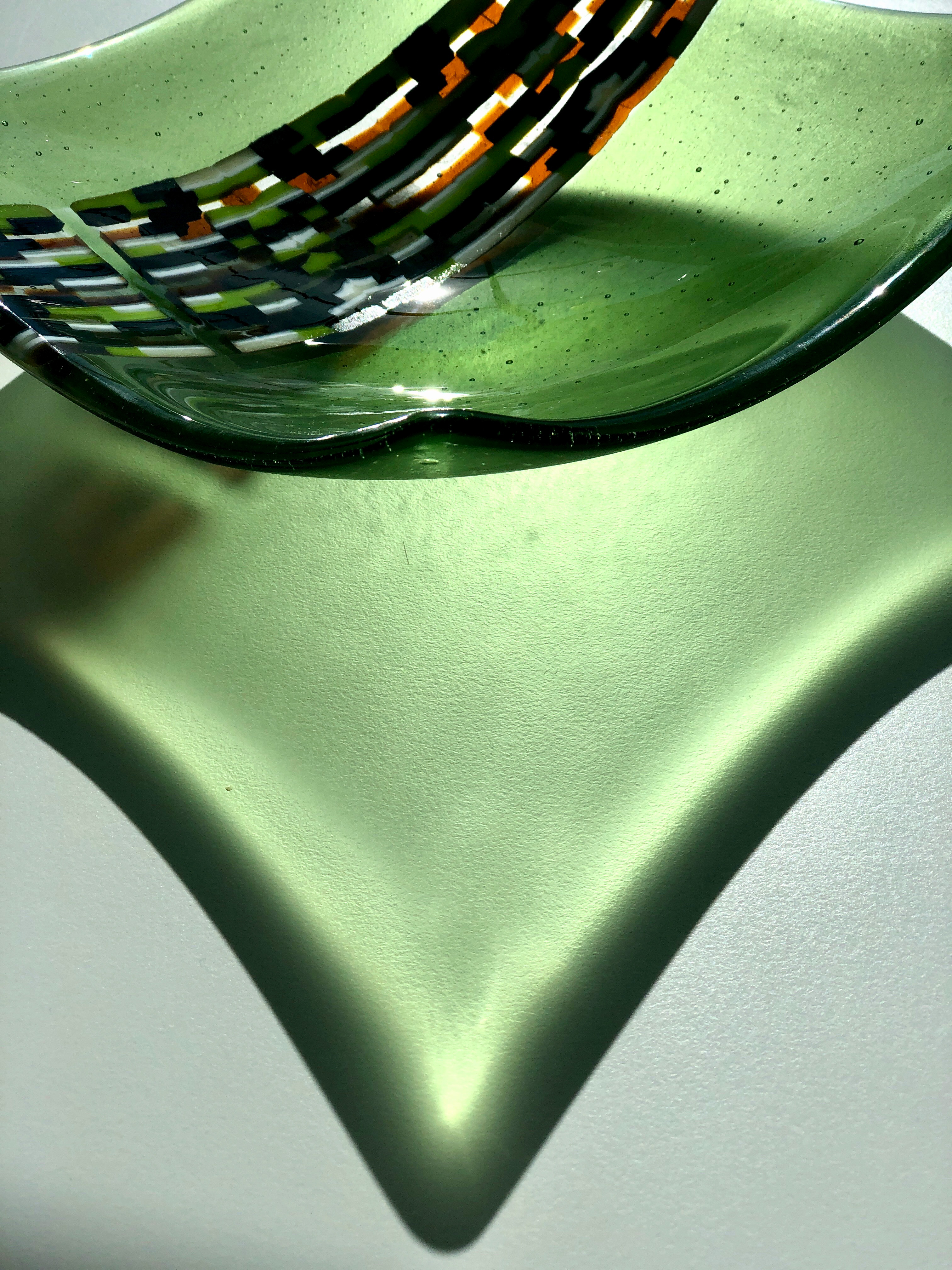 Leaf Green Transparent 8" x 8" bowl