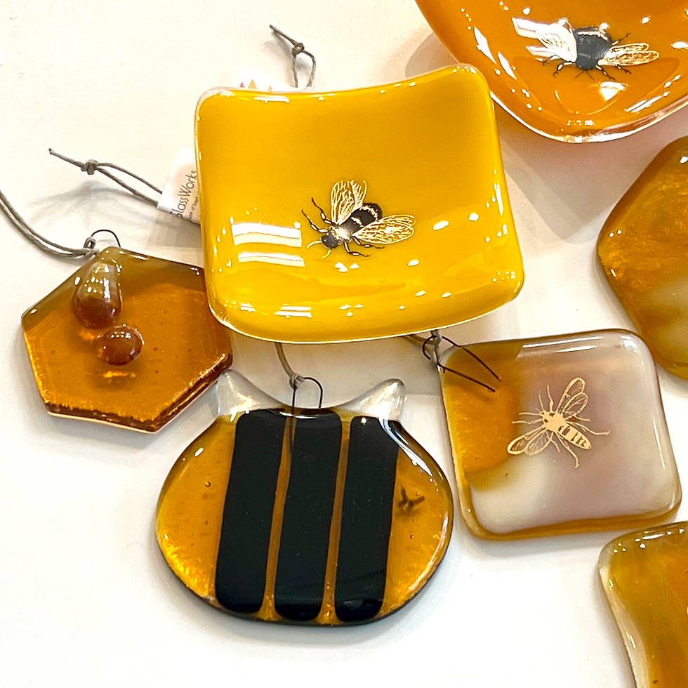 Thumbnail: Trinket Dish, Bees