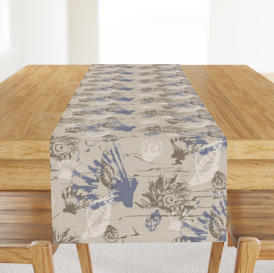 Thumbnail: Seashells by the Shore Table Runner