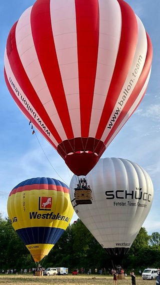 Heißluftballons zum 1000-jährigen Jubiläum in Nordkirchen.