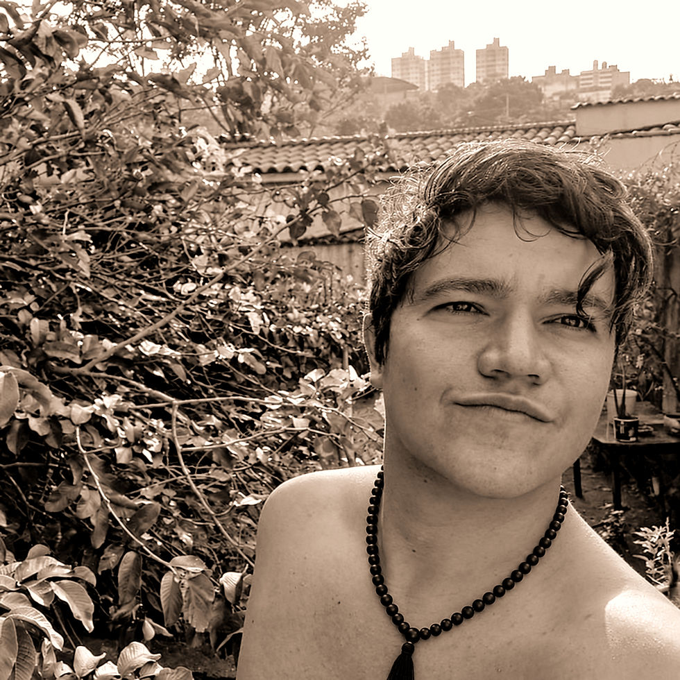 Selfie ao ar livre com japamala_edited.jpg