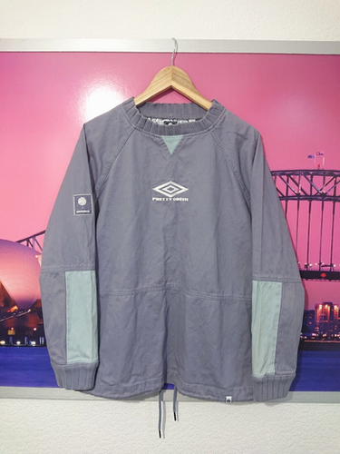 【新品】PrettyGreen x Umbro Maine Road Shell Pretty Green x Umbro Liam Gallagher Drill Top Maine Road