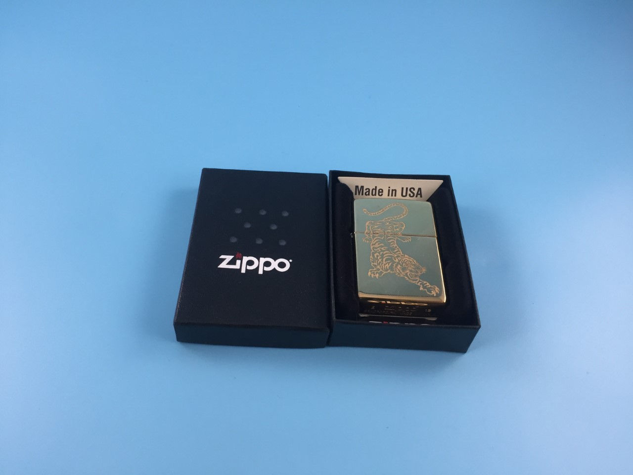 Zippo Lighter: Tattoo Tiger