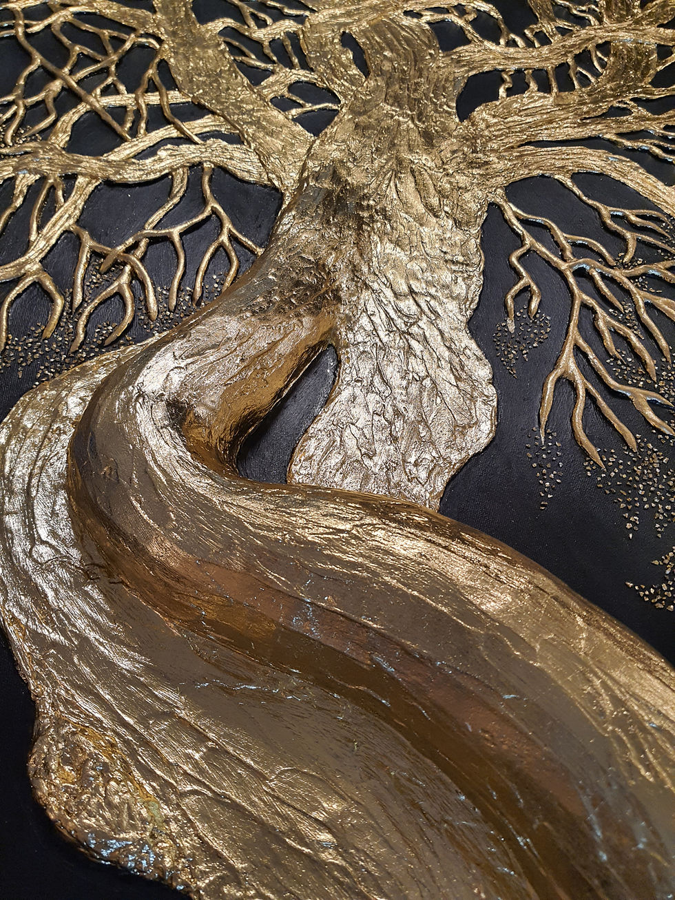 ציור תלת-ממדי, המתאר עץ חזק בצבע זהב עם עלים עדינים בצורת לב.