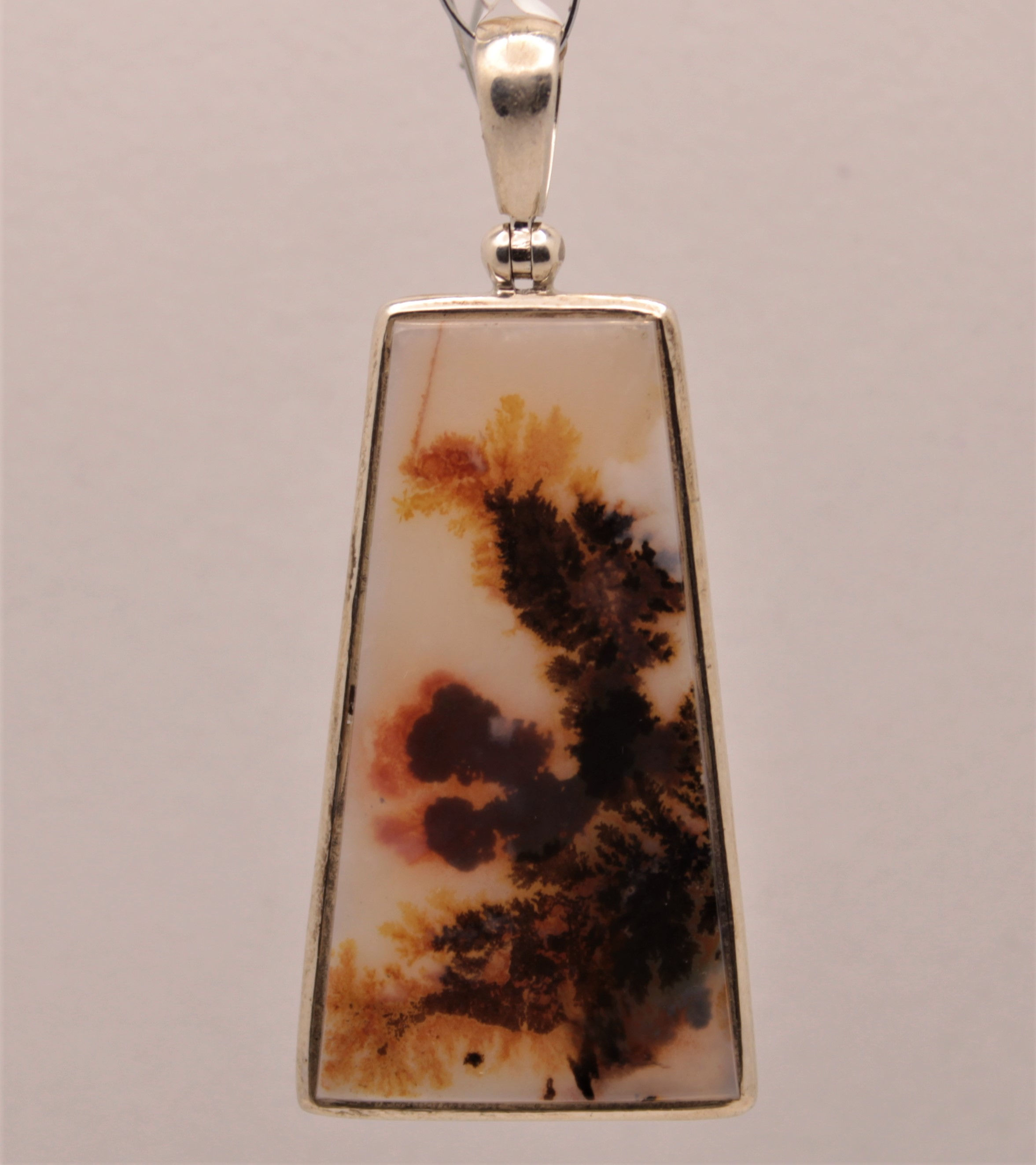 Scenic Agate Pendant