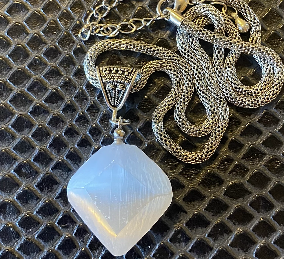 Thumbnail: Selenite Necklace
