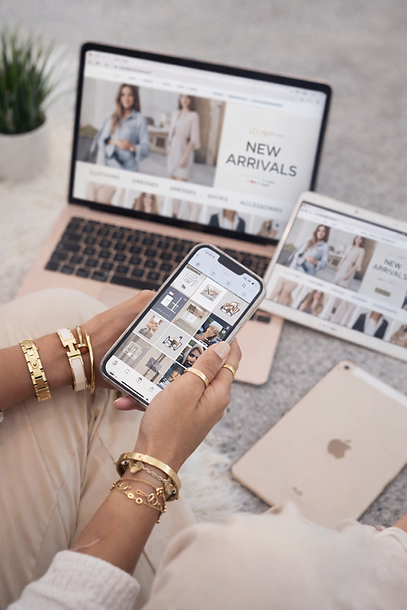 Browsing fashion online with style.png