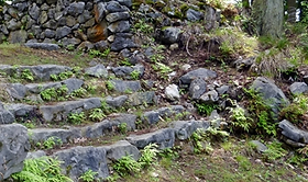 鎌刃城跡