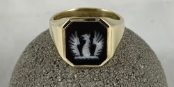 GRIFFIN STONE SIGNET. RING.jpeg