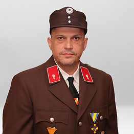 R6__0893_edited.jpg