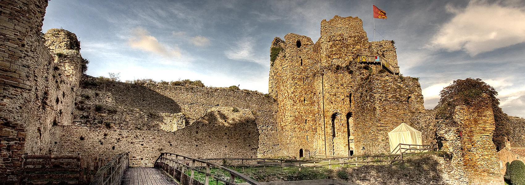 Le château de Talmont Saint Hilaire est une des activités à faire en Vendée