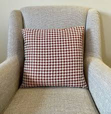 Thumbnail: Houndstooth Pattern Thrown Pillow