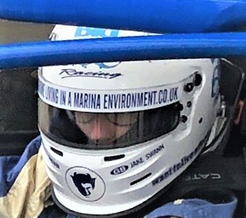 crash helmet 1 (2).jpeg