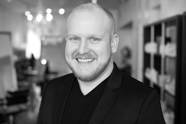 Caleb Herron, Hair Stylist at Trianon Salon in Chicago