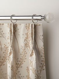 Example of curtain pleated heading