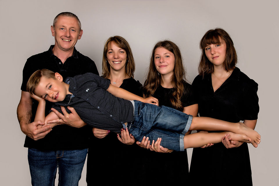 Séance photo famille studio Pontivy Morbihan